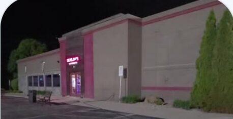 Storefront lot